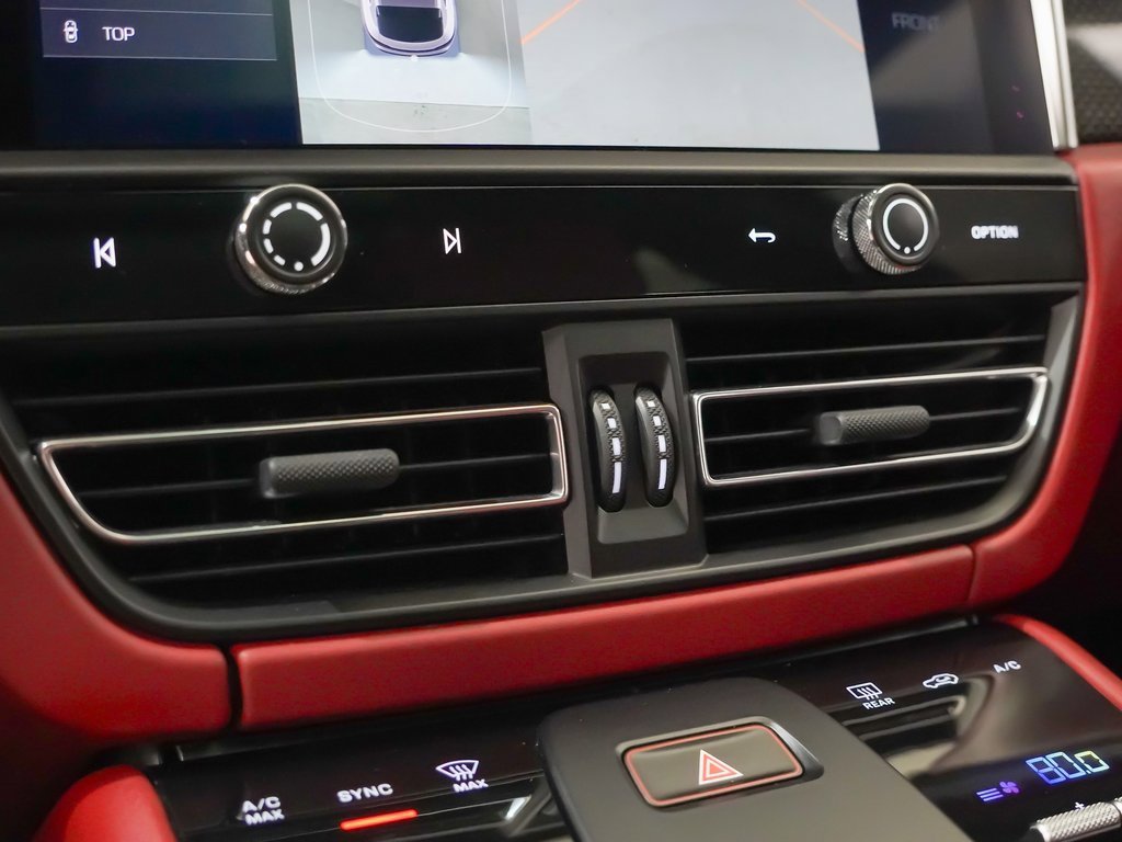 Used 2022 Porsche Macan GTS image 32