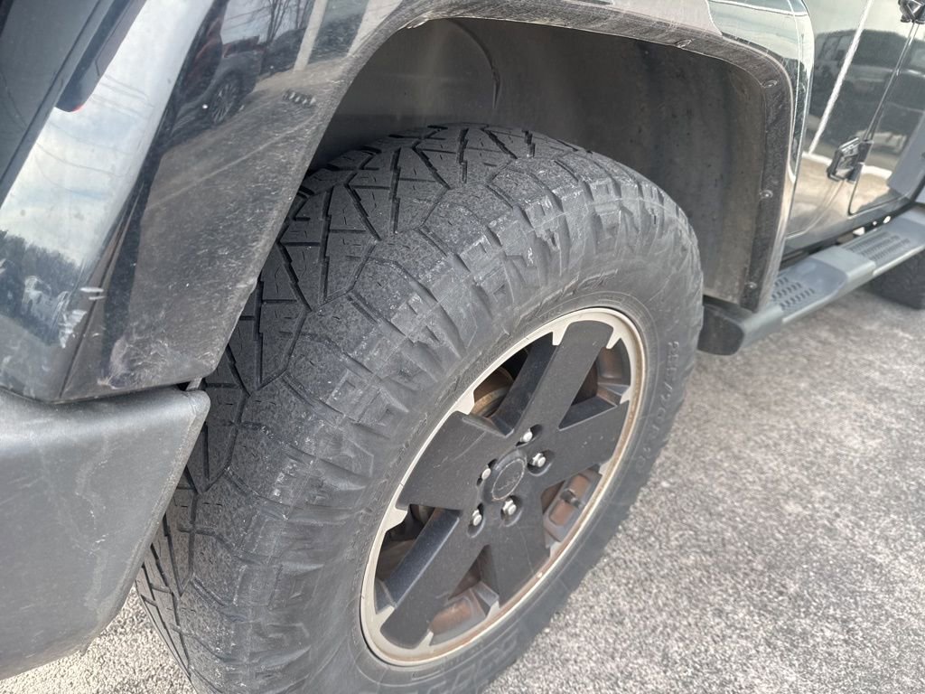 Used 2012 Jeep Wrangler Unlimited Sahara image 16