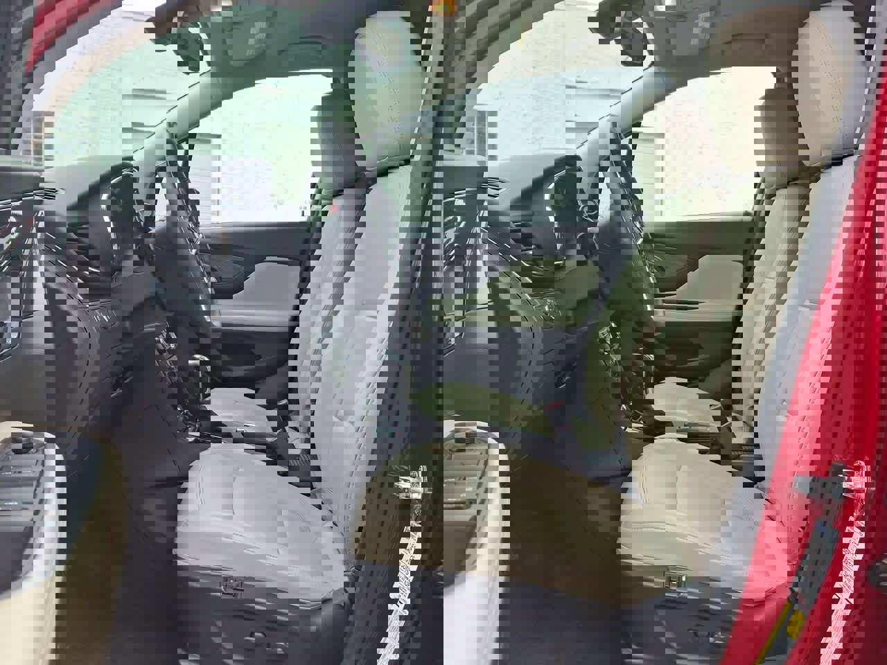 Used 2019 Buick Encore Essence image 17