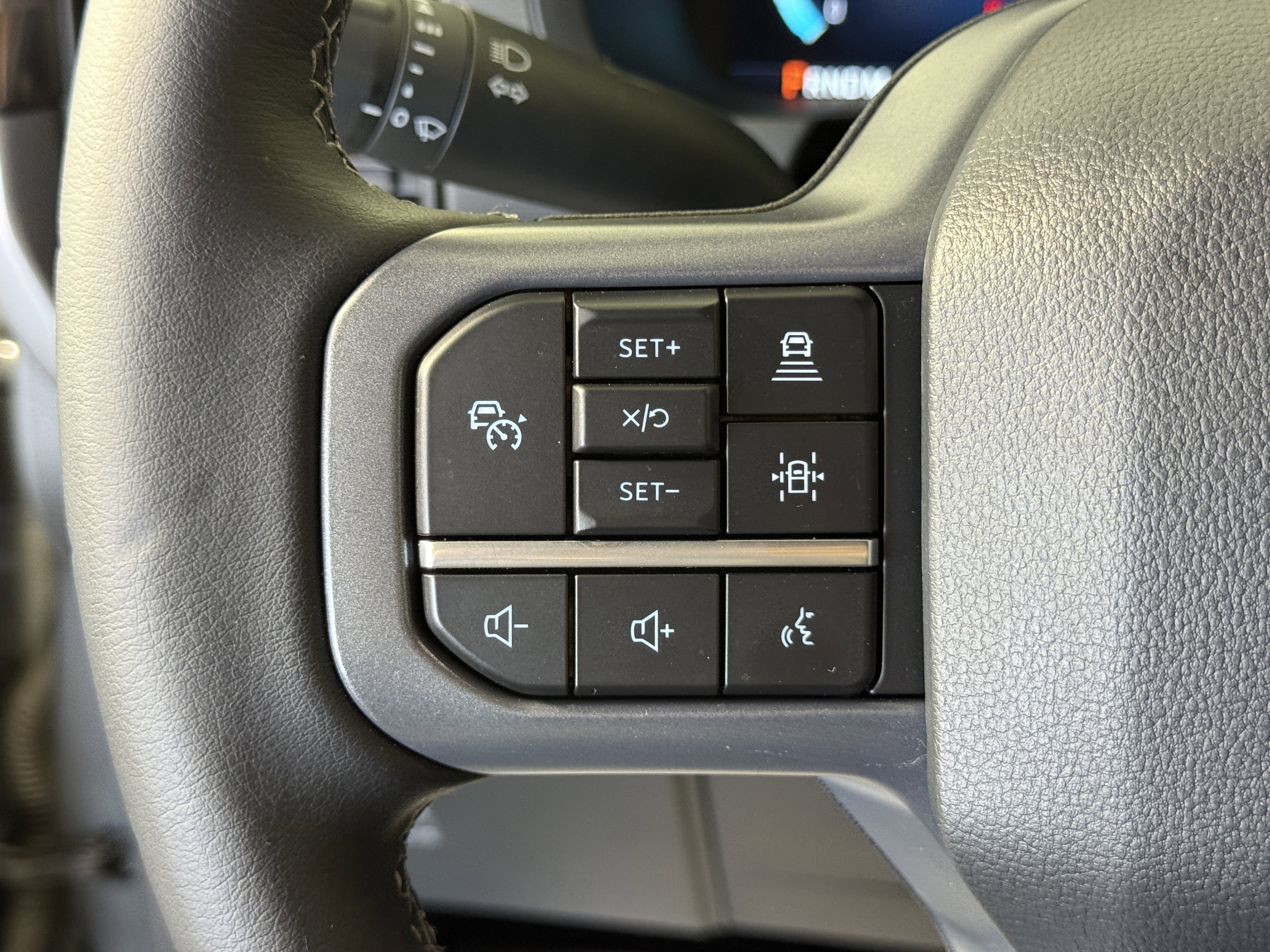 Certified 2025 Ford F150 XLT w/ Equipment Group 302A MID image 26