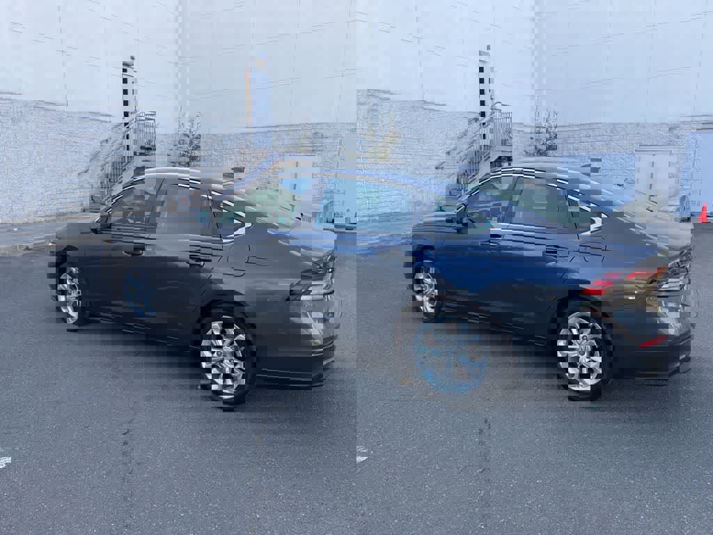 Used 2023 Honda Accord LX image 7