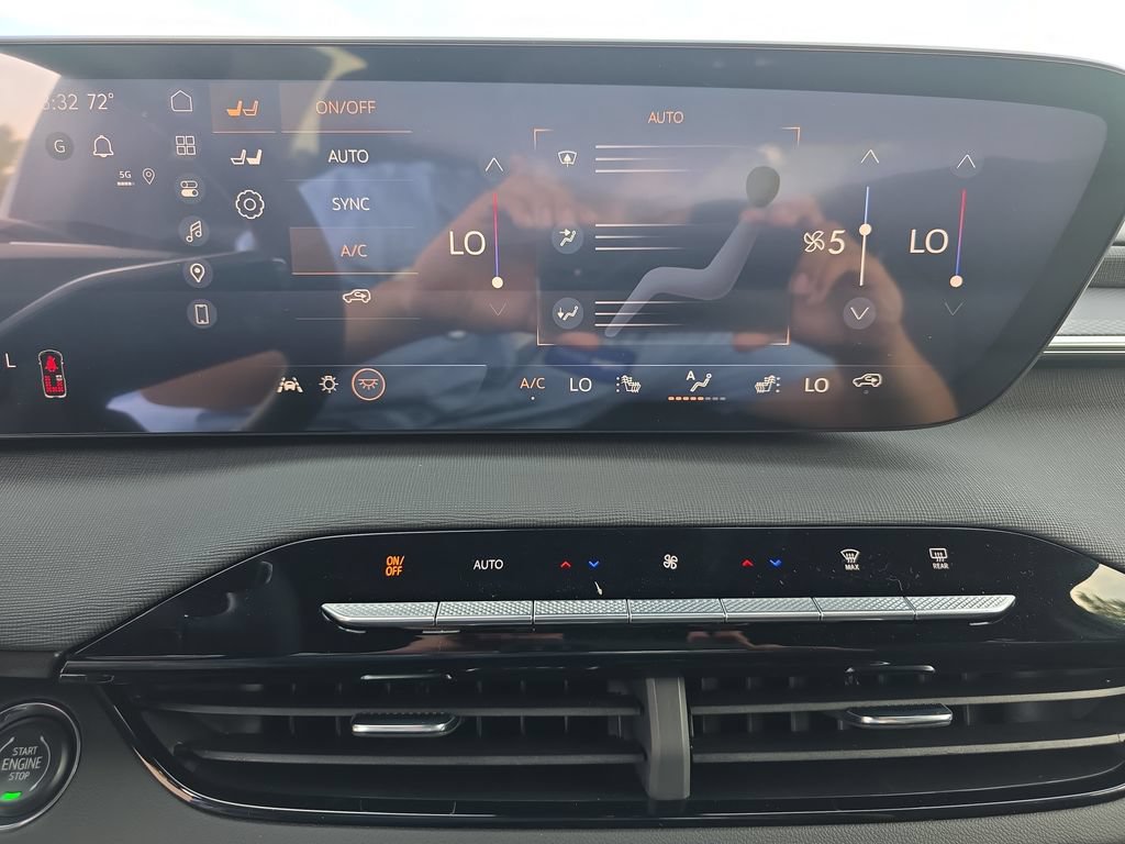 New 2026 Buick Enclave Sport Touring w/ Power Package AWD/4WD image 26