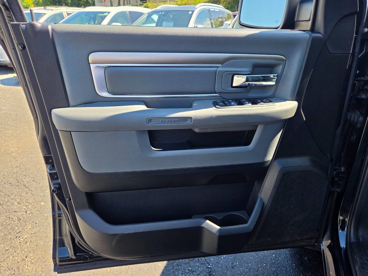 Used 2015 RAM 1500 Big Horn AWD/4WD image 18