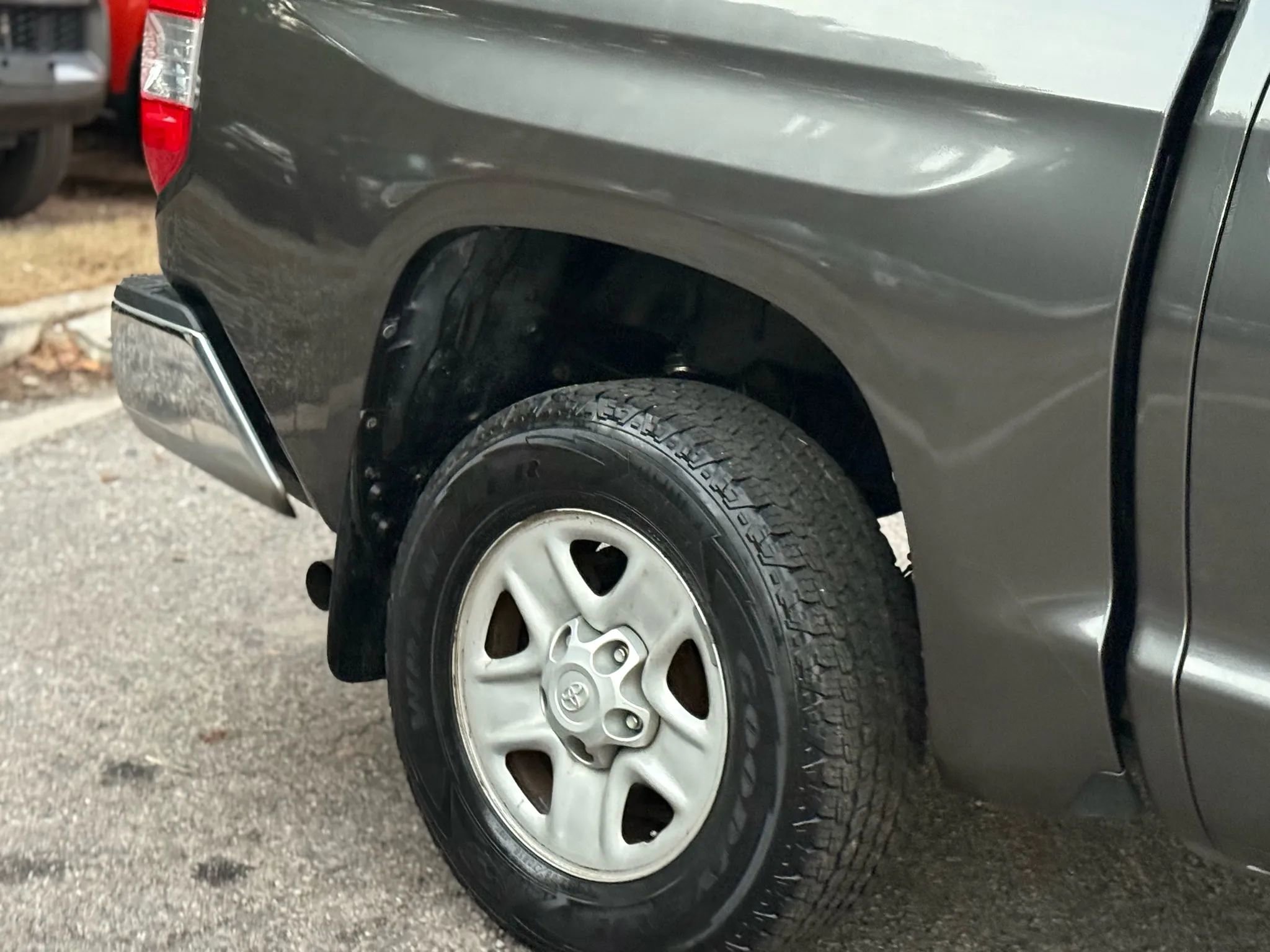 Used 2015 Toyota Tundra SR5 image 12