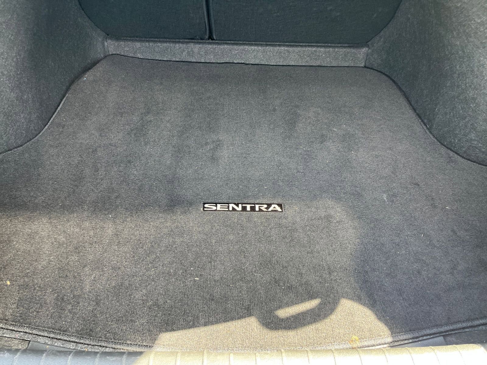 Used 2025 Nissan Sentra SV FWD image 29