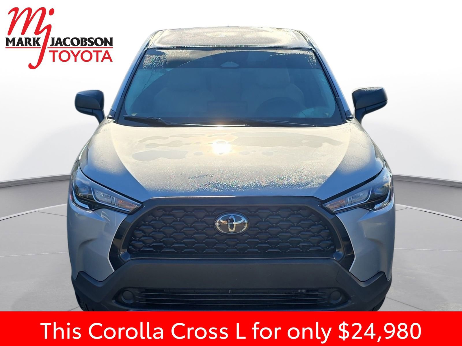 Used 2024 Toyota Corolla Cross L image 3
