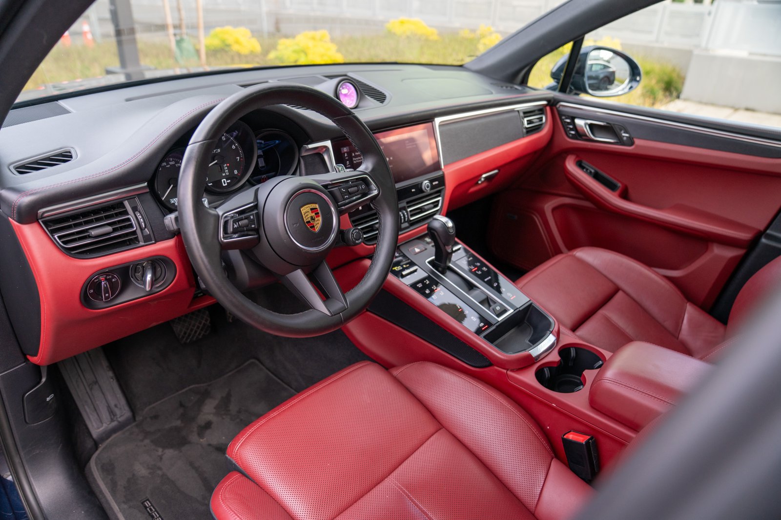 Used 2022 Porsche Macan GTS AWD/4WD image 4