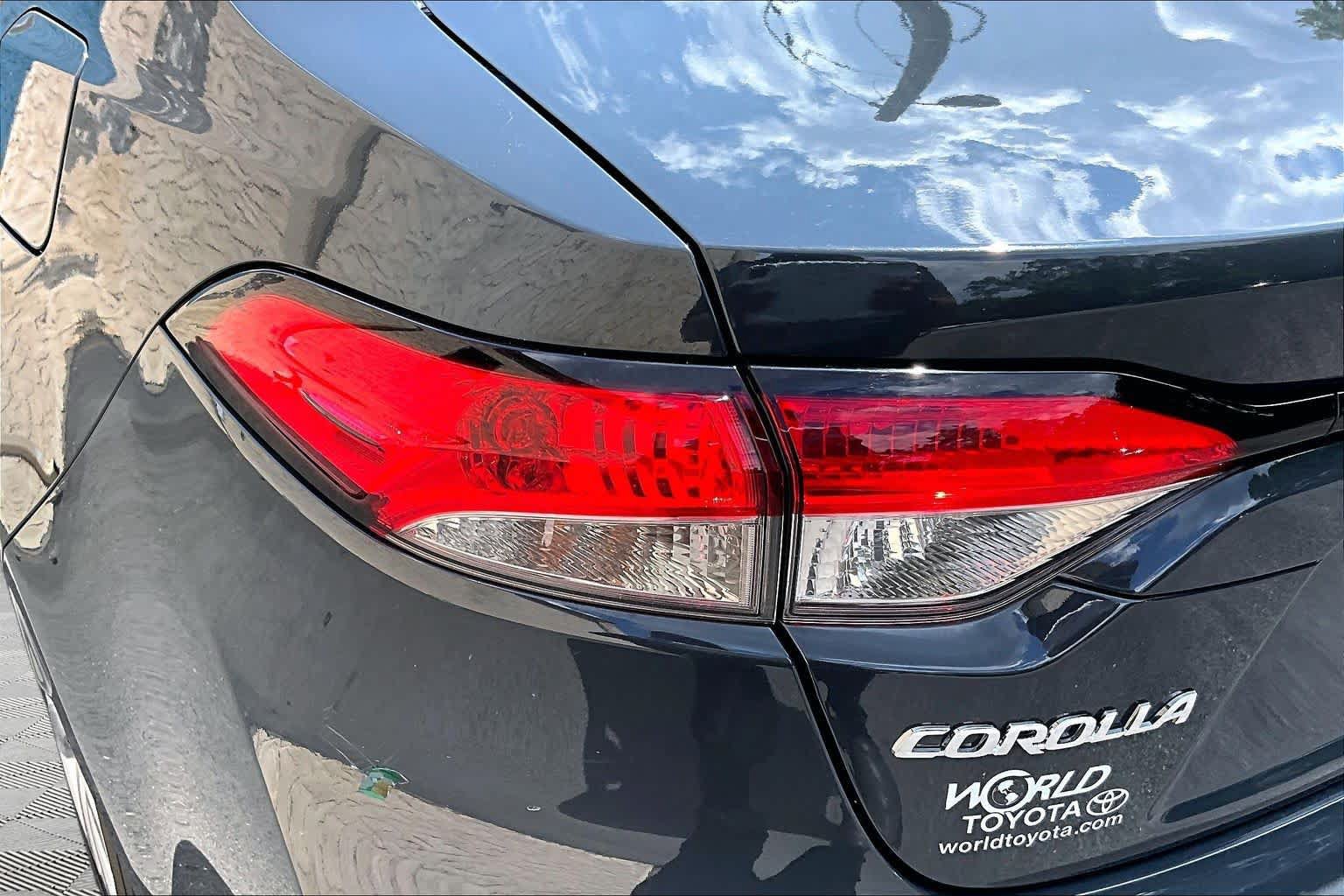 Certified 2024 Toyota Corolla LE FWD image 29
