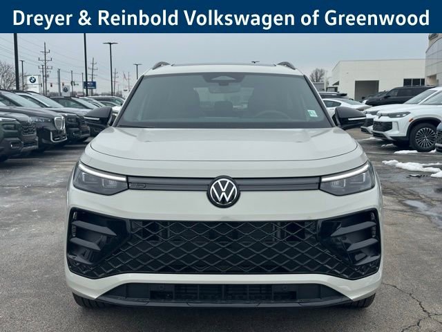 New 2026 Volkswagen Tiguan SE R-Line image 2