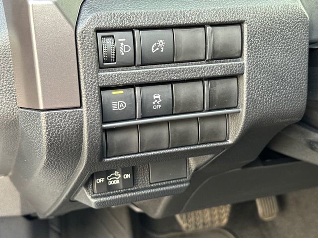 Used 2025 Toyota Tacoma SR5 image 17