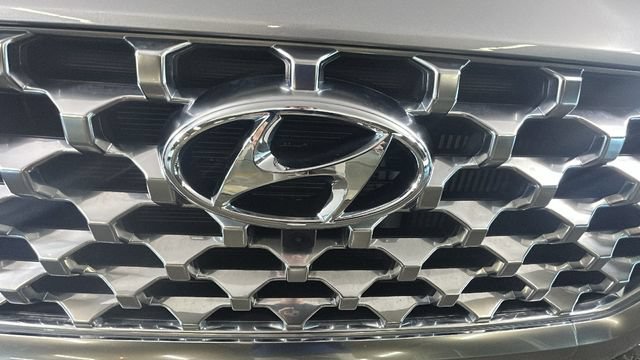 Certified 2023 Hyundai Santa Fe Limited AWD/4WD image 9