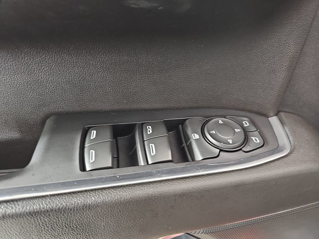 Used 2022 Chevrolet Silverado 1500 RST AWD/4WD image 32