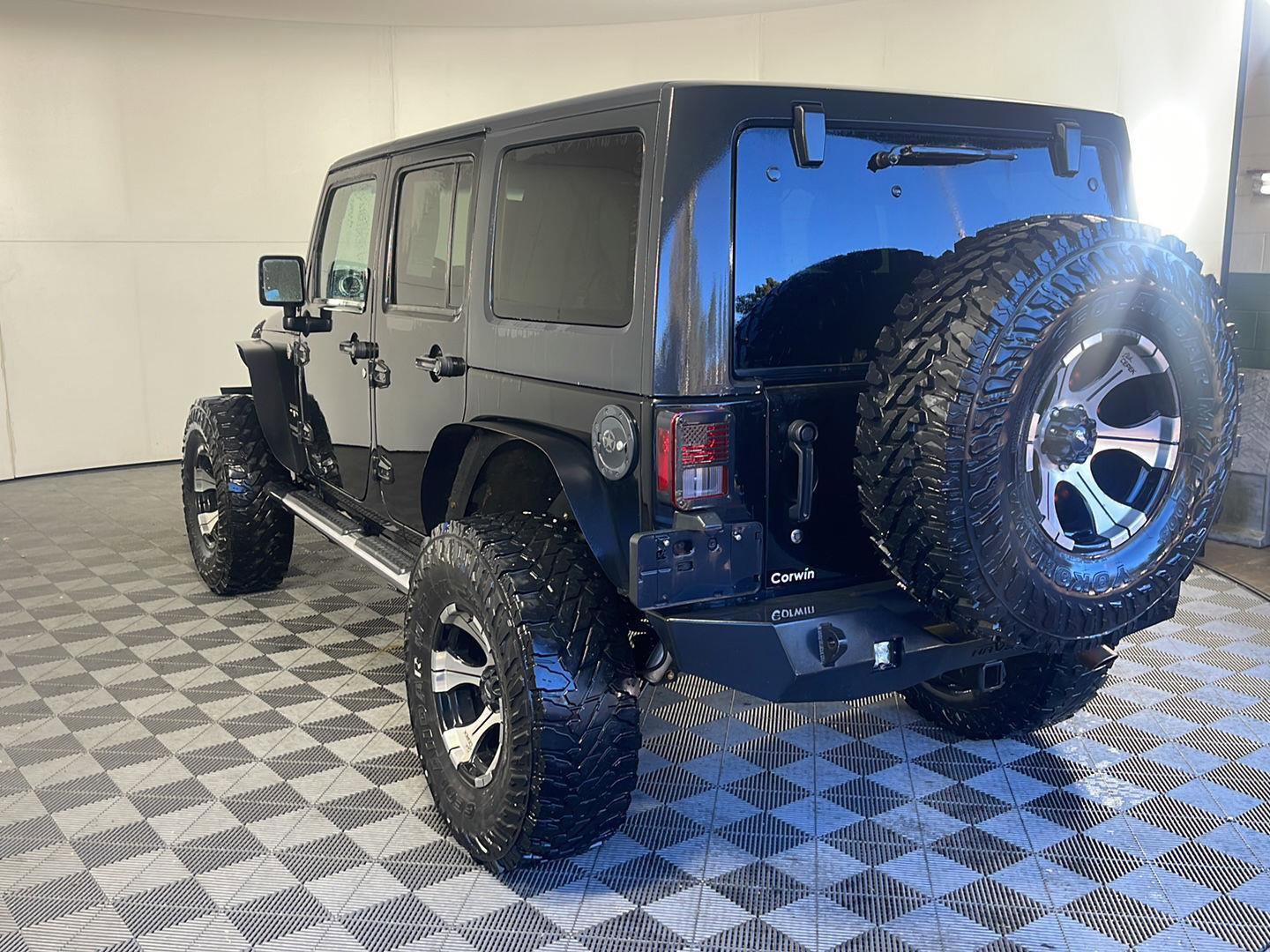 Used 2016 Jeep Wrangler Unlimited Sahara w/ Dual Top Group image 9