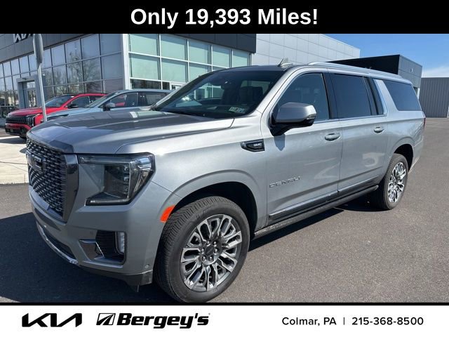 Used 2024 GMC Yukon XL Denali Ultimate image 1