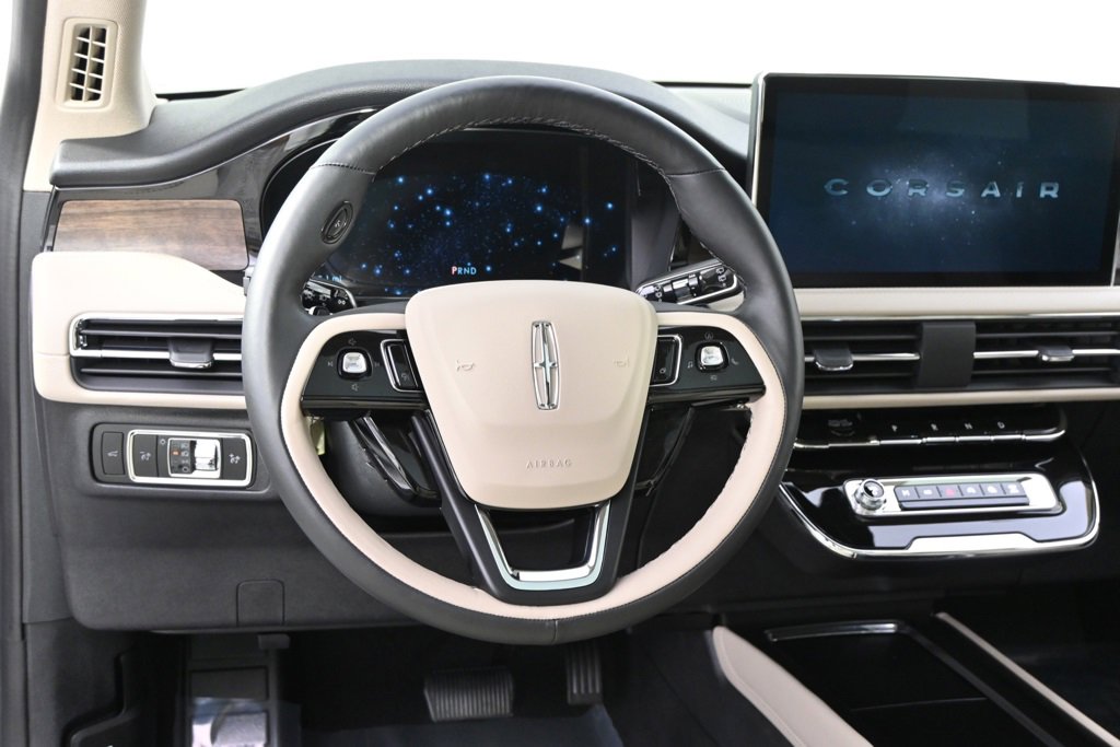 New 2025 Lincoln Corsair Reserve w/ Jet Appearance Package image 12