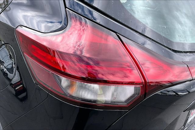 Certified 2023 Nissan Kicks SR w/ SR Premium Package image 22