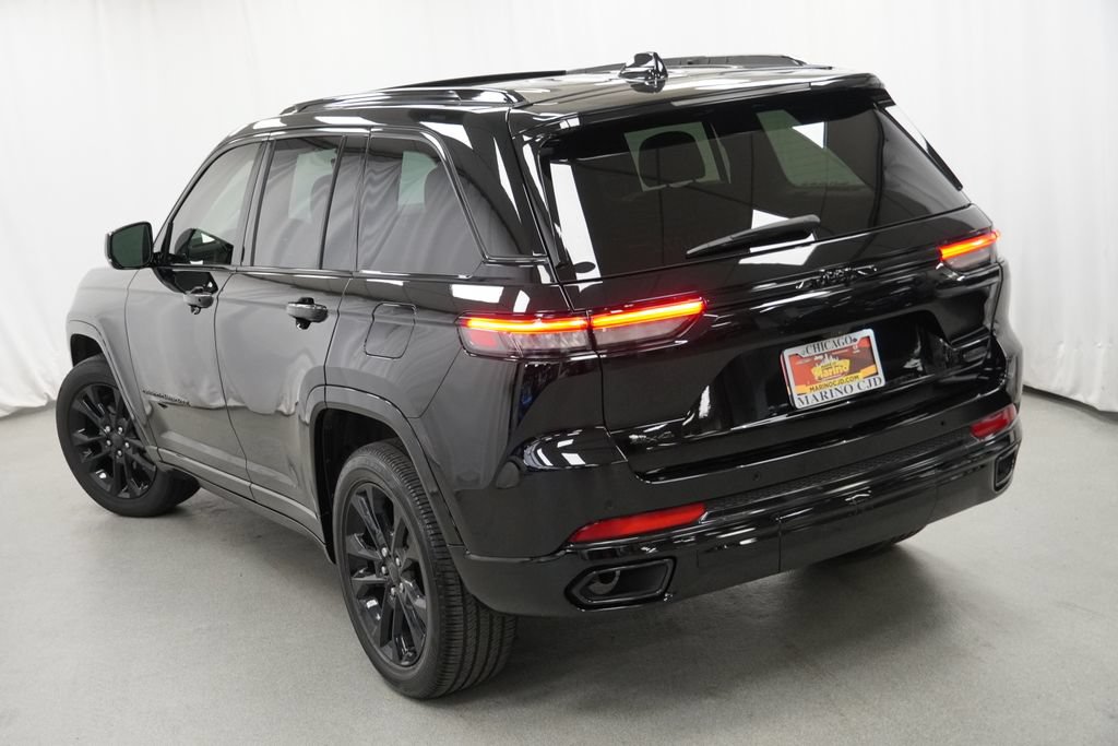 Certified 2023 Jeep Grand Cherokee Overland AWD/4WD image 12