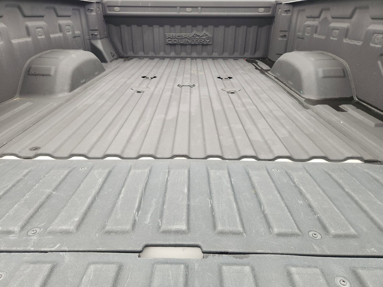 Used 2022 Chevrolet Silverado 2500 High Country w/ Z71 Off-Road Package image 27