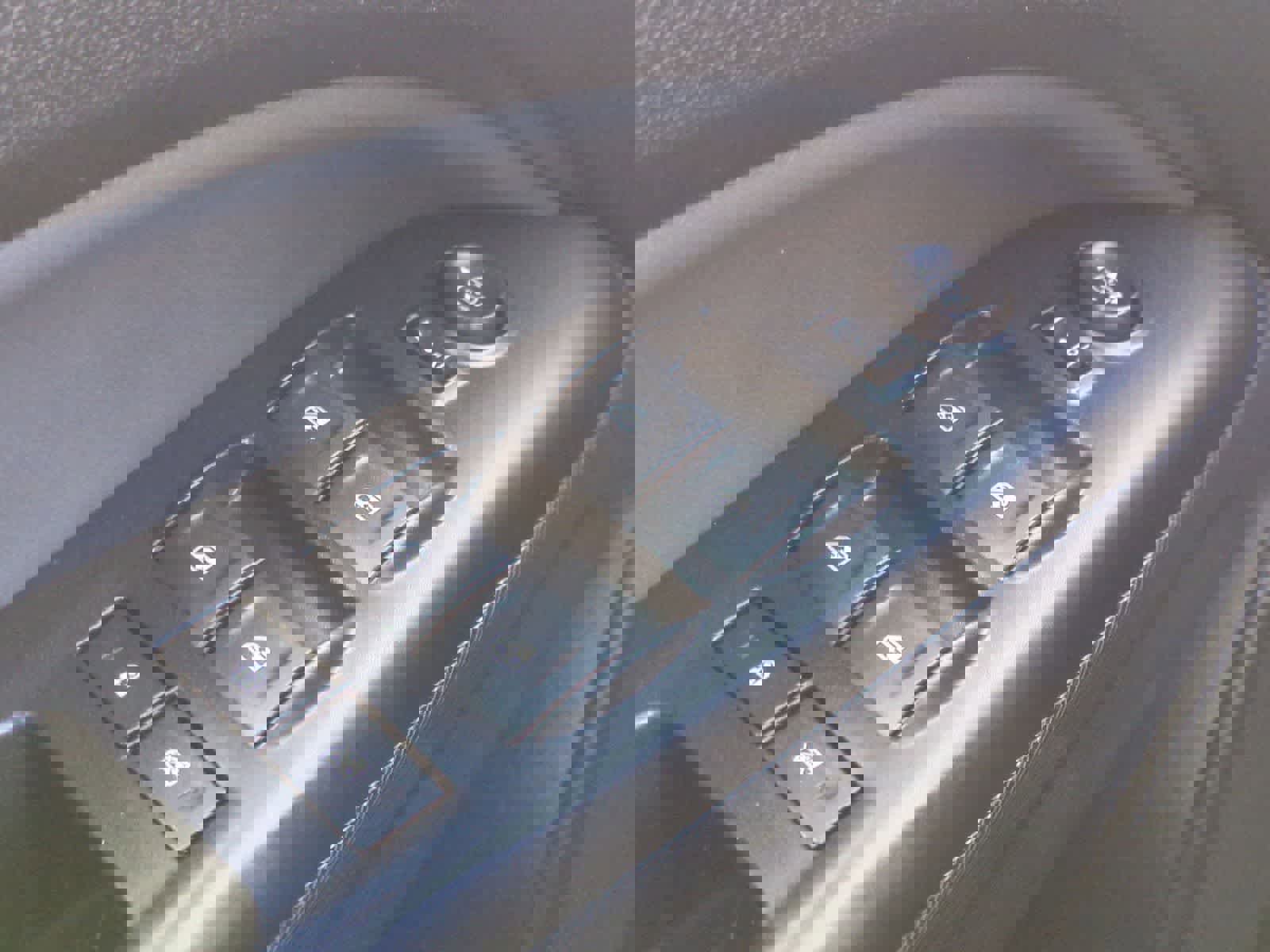 Used 2018 Chevrolet Colorado Z71 image 28