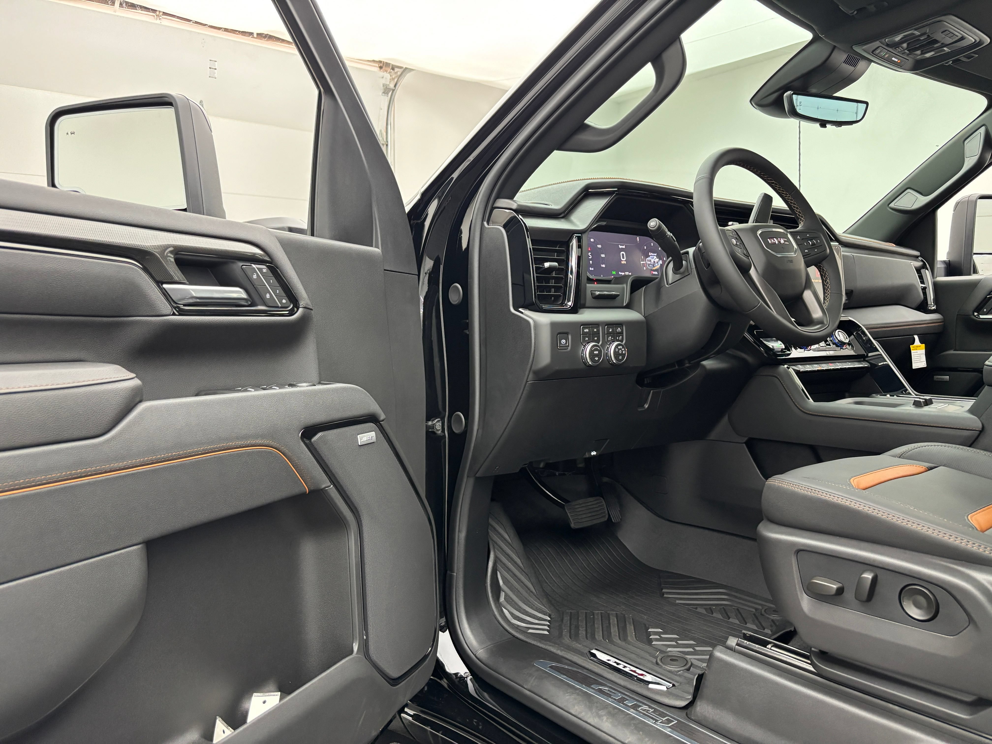 New 2026 GMC Sierra 2500 AT4 w/ AT4 Premium Plus Package AWD/4WD image 19