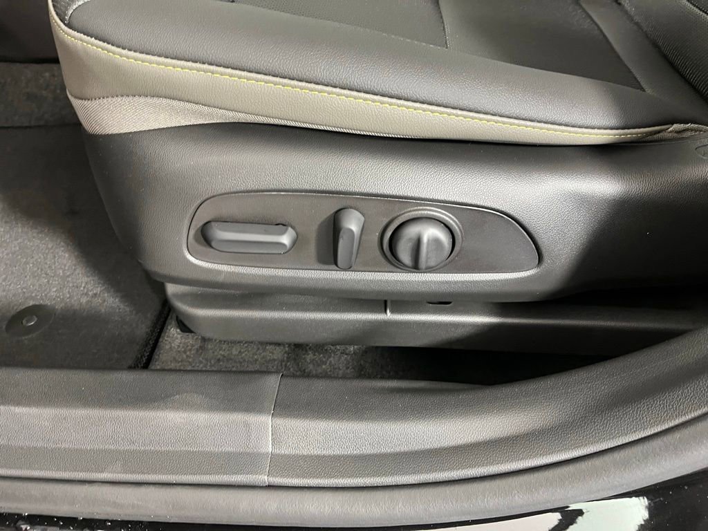 New 2026 Chevrolet Trax ACTIV w/ Driver Confidence Package FWD image 23