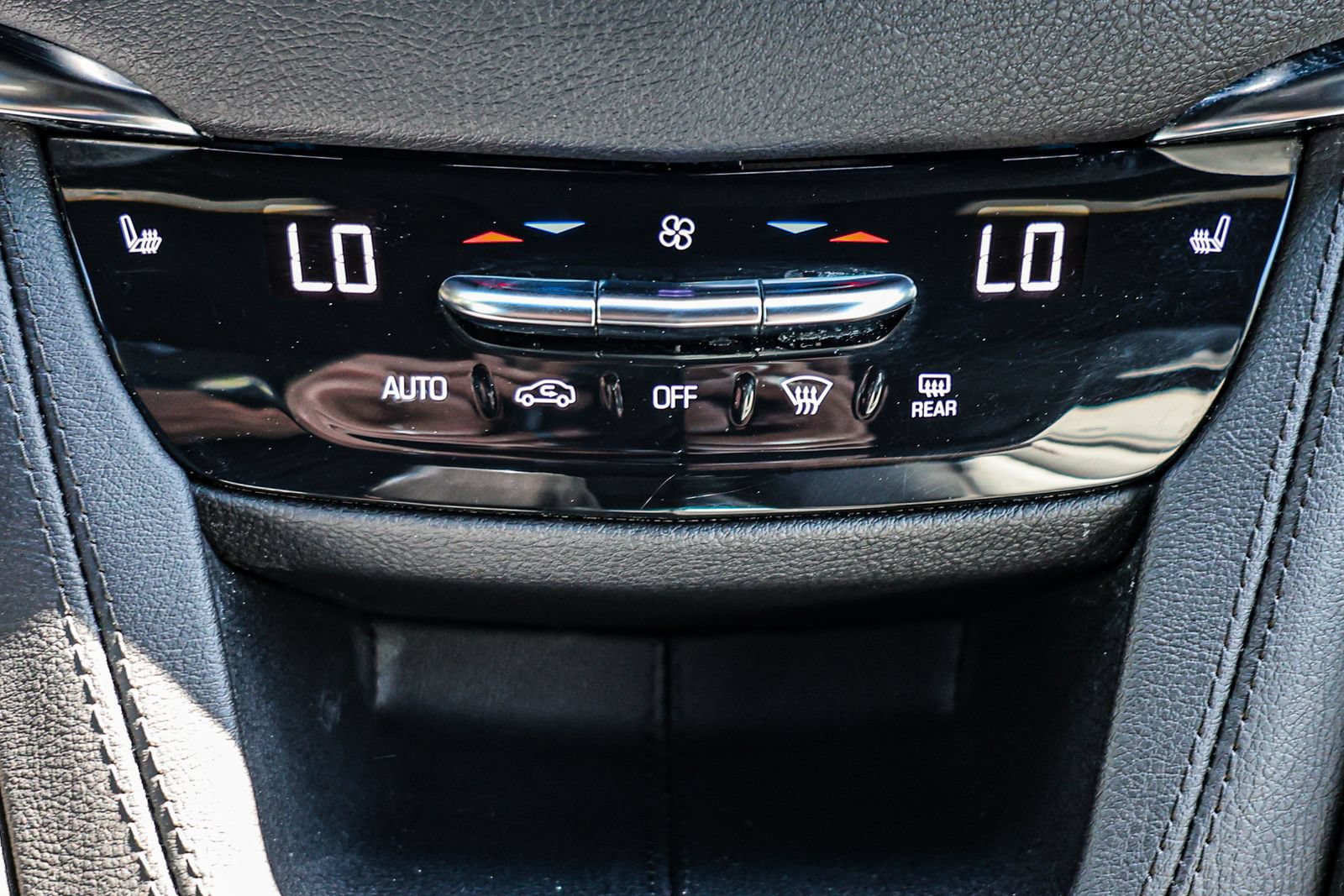 Used 2022 Cadillac XT5 Premium Luxury AWD/4WD image 28