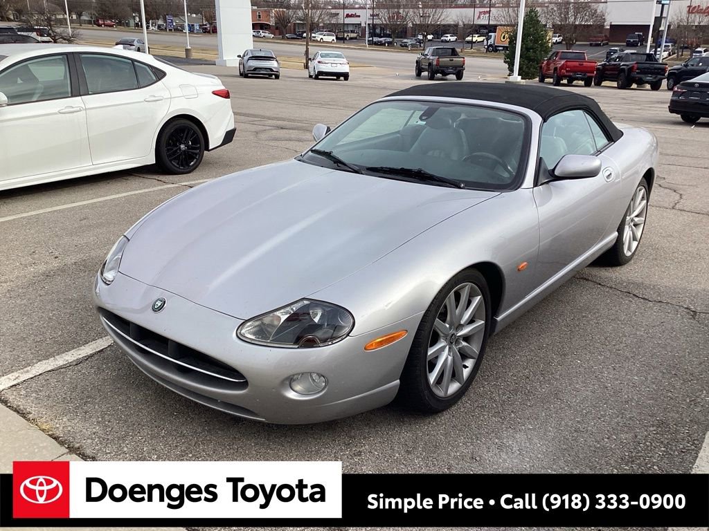Used 2005 Jaguar XK8 Convertible image 3