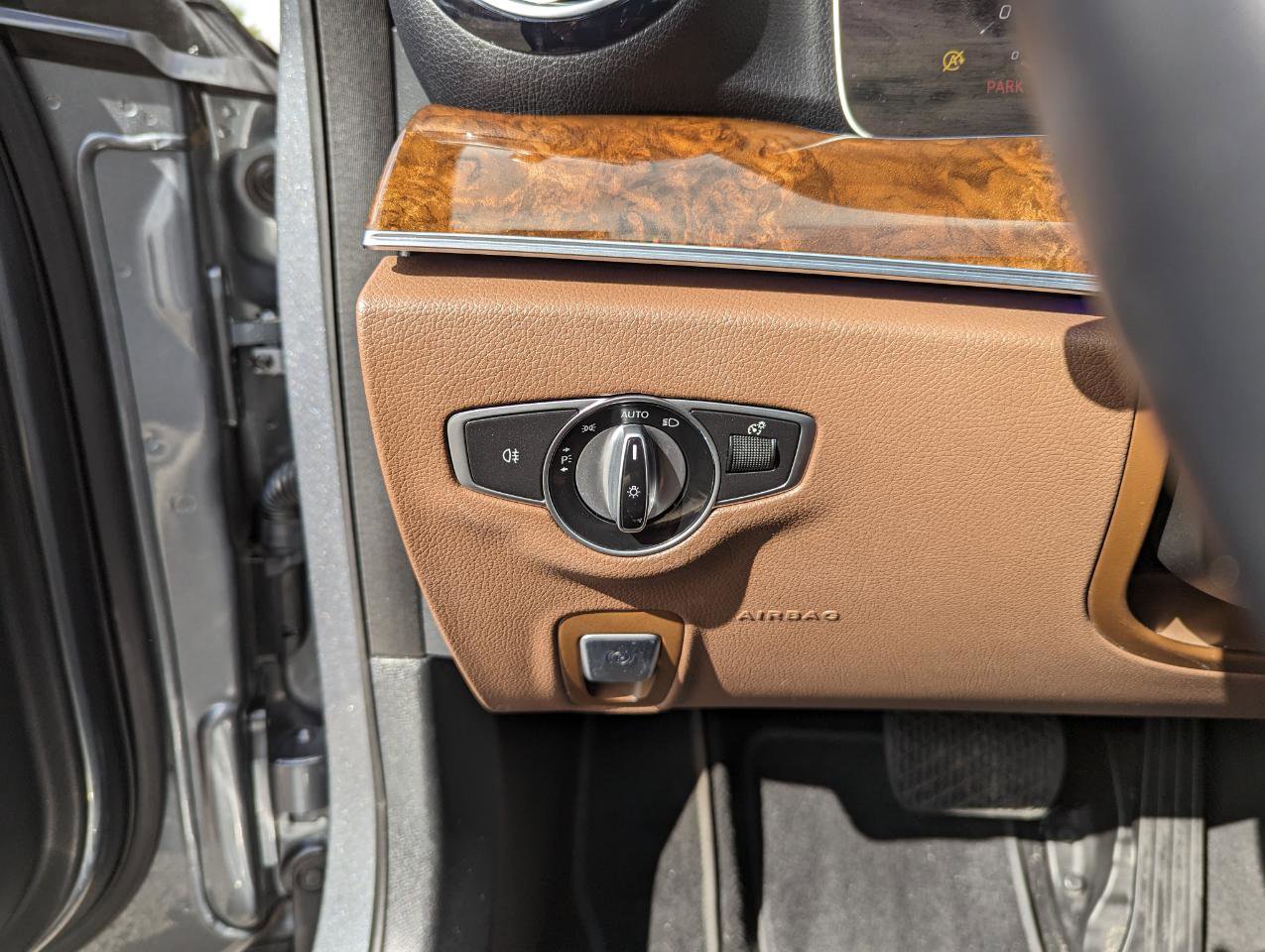 Used 2022 Mercedes-Benz E 350 4MATIC Sedan image 15