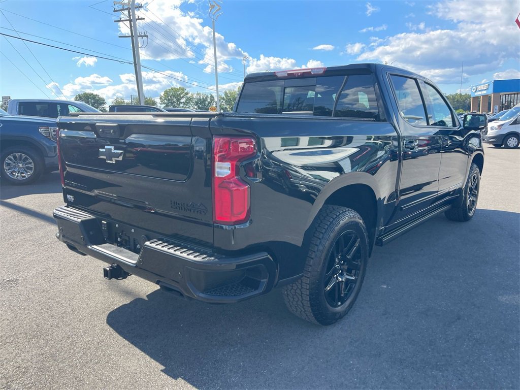 Used 2025 Chevrolet Silverado 1500 High Country w/ Midnight Edition image 5