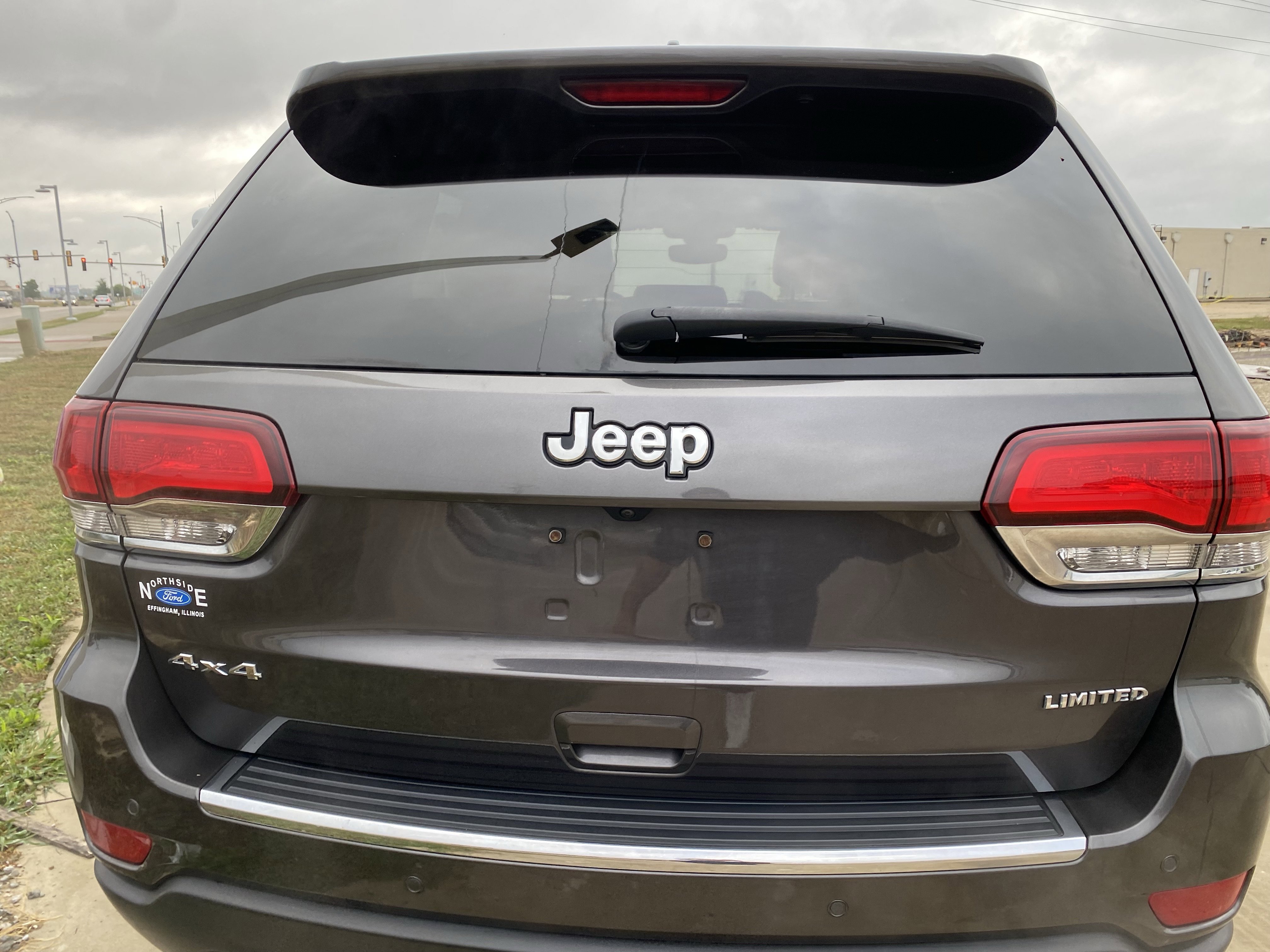 Used 2021 Jeep Grand Cherokee Limited image 9