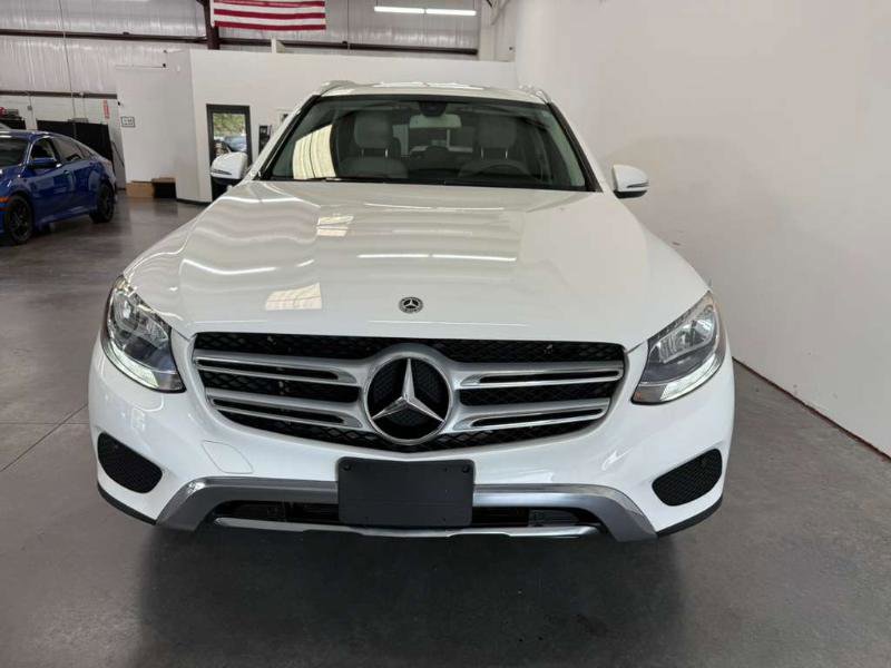 Used 2019 Mercedes-Benz GLC 300 image 5
