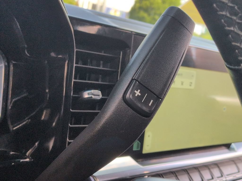 Certified 2023 Chevrolet Silverado 1500 LT AWD/4WD image 30