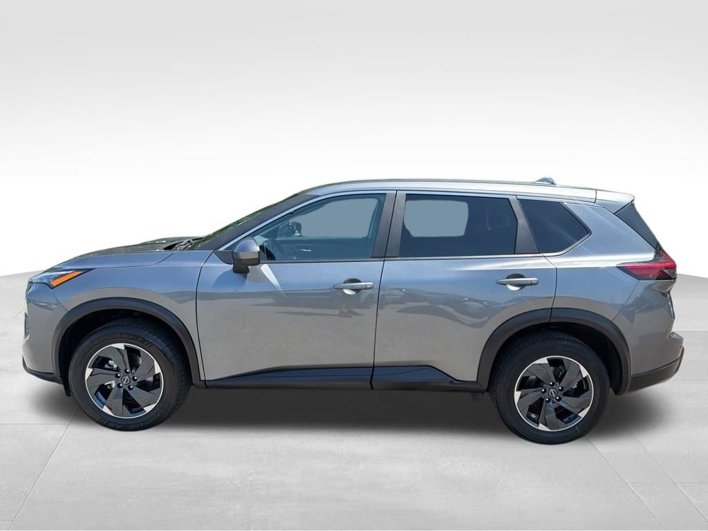 Used 2024 Nissan Rogue SV AWD/4WD image 2