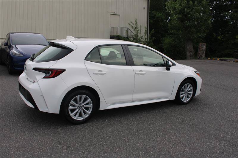 Used 2025 Toyota Corolla SE FWD image 8