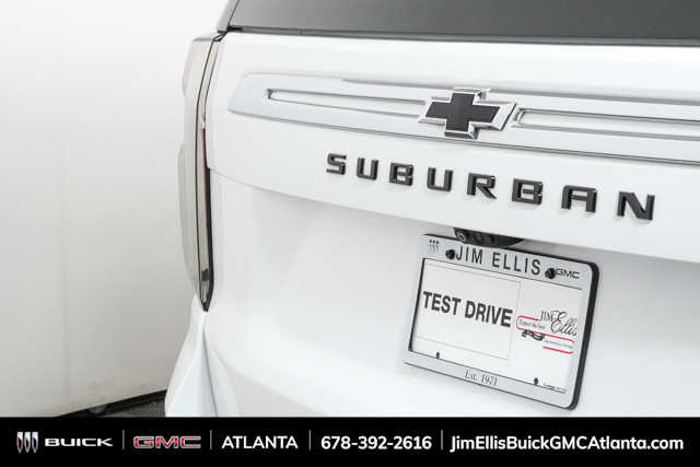 Used 2023 Chevrolet Suburban High Country image 36