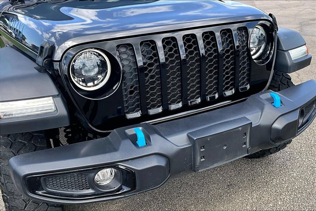 Used 2023 Jeep Wrangler Unlimited w/ 8.4" Radio Group AWD/4WD image 27