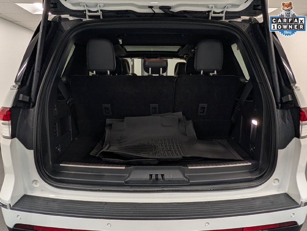 Used 2024 Lincoln Navigator Reserve AWD/4WD image 28
