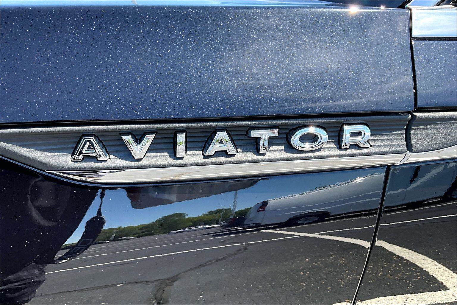 Used 2025 Lincoln Aviator AWD image 9