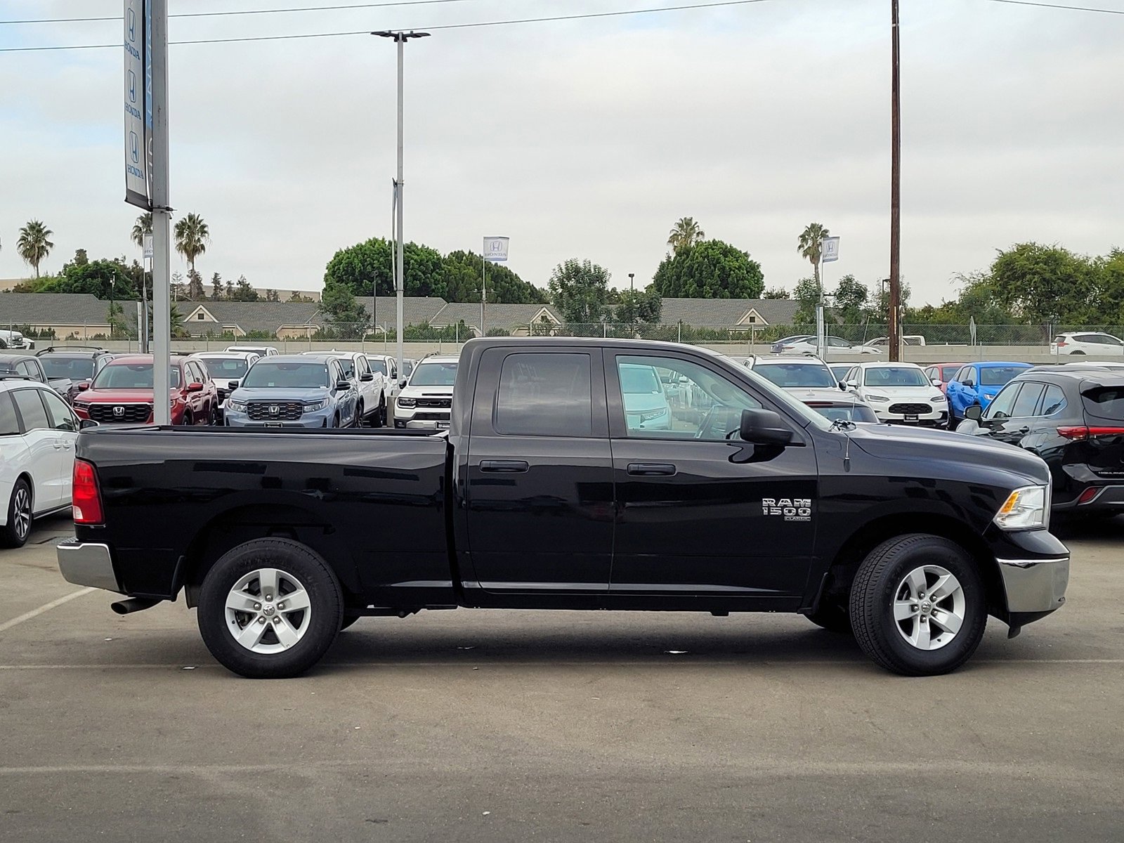 Used 2024 RAM 1500 Classic SLT image 4