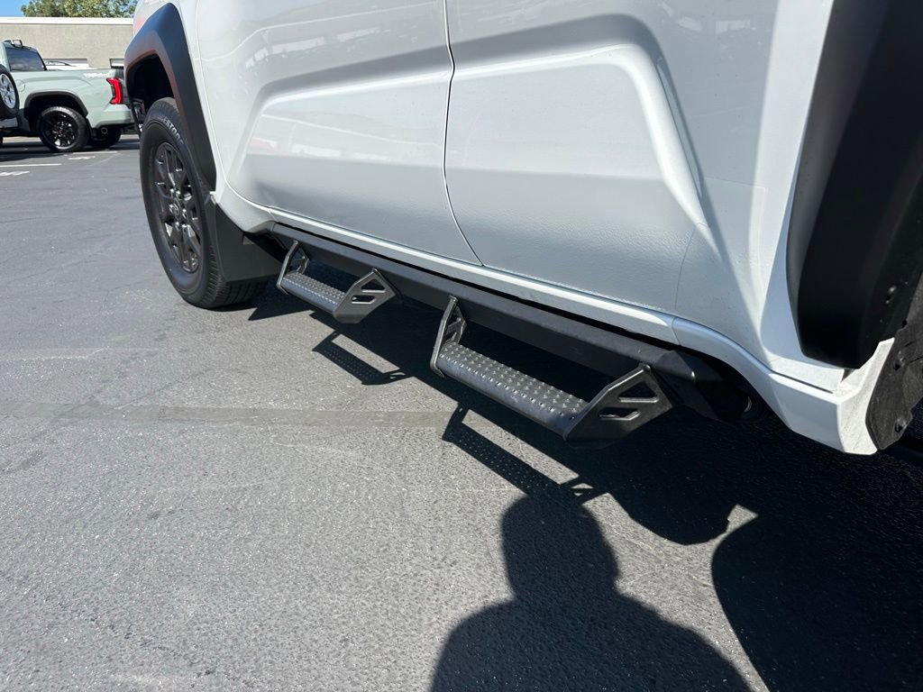 Certified 2025 Toyota 4Runner SR5 image 4