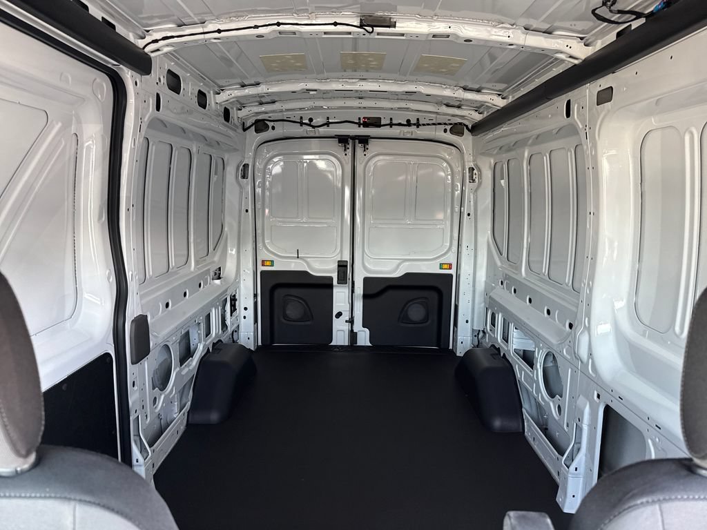 New 2026 Ford Transit 250 148 Medium Roof RWD image 19