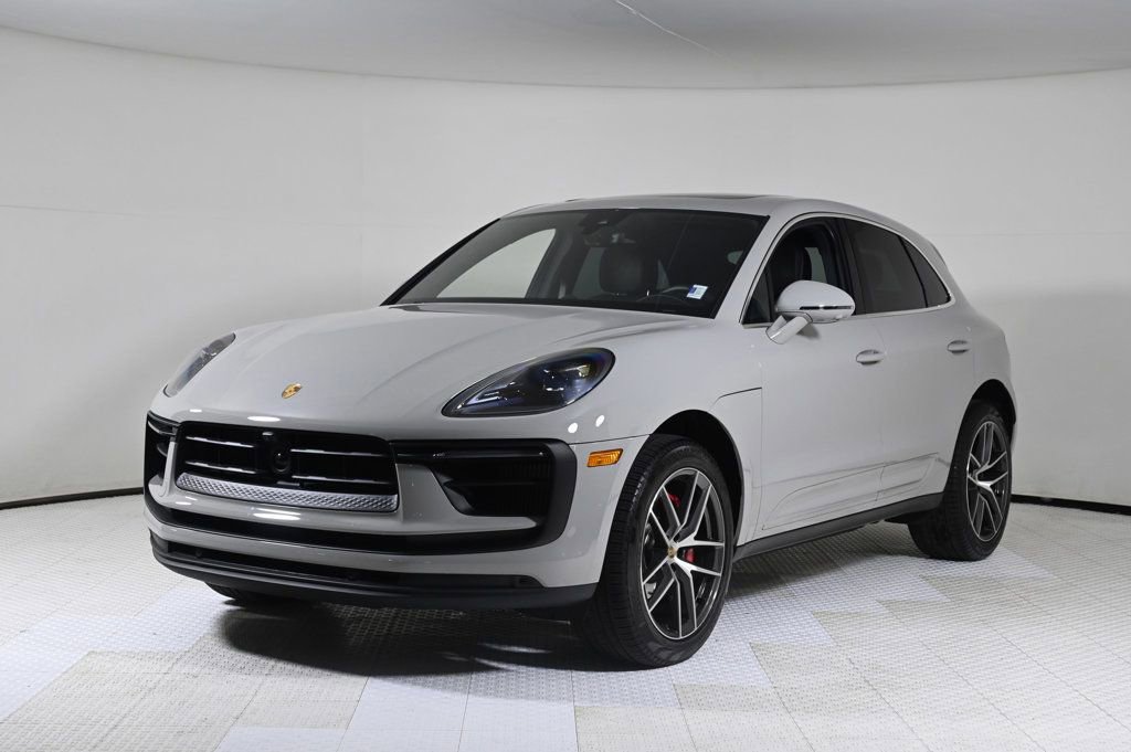 Certified 2026 Porsche Macan S image 1