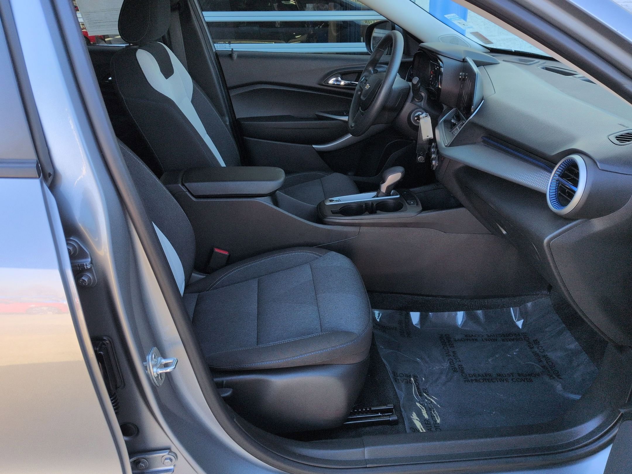 Used 2024 Chevrolet Trax LS w/ LS Convenience Package image 26