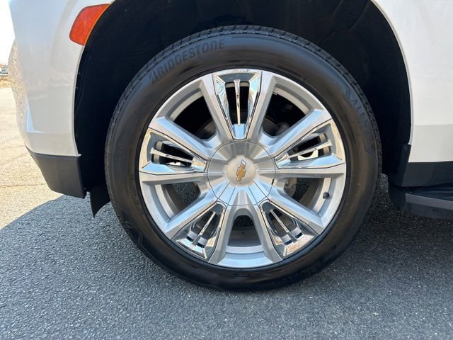 Used 2021 Chevrolet Tahoe LT w/ LT Signature Package AWD/4WD image 9