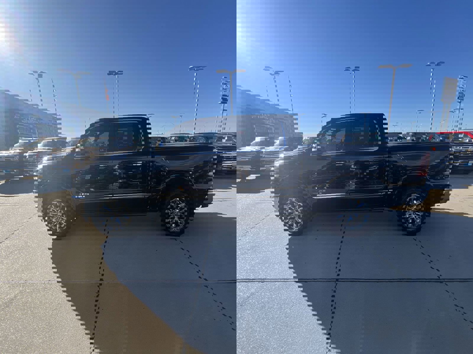 Used 2022 RAM 1500 Limited image 5