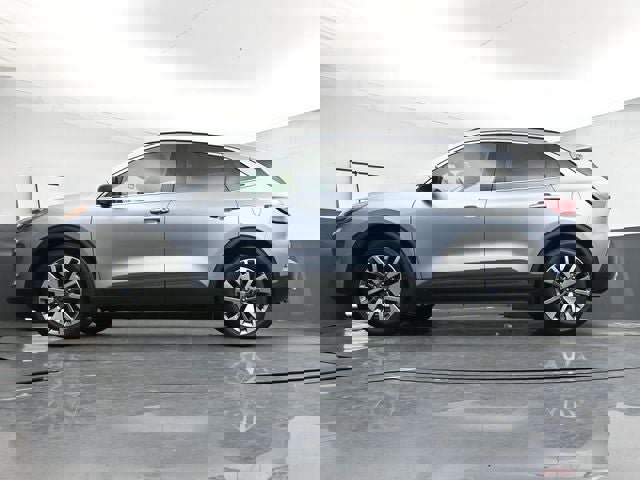 Used 2022 Ford Escape Titanium w/ Class II Trailer Tow Package image 31