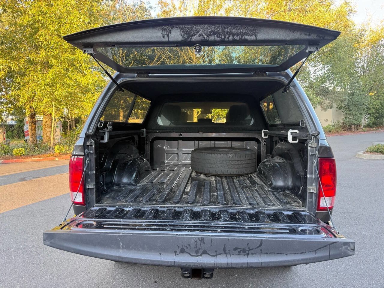 Used 2017 RAM 2500 Tradesman w/ Chrome Appearance Group image 71