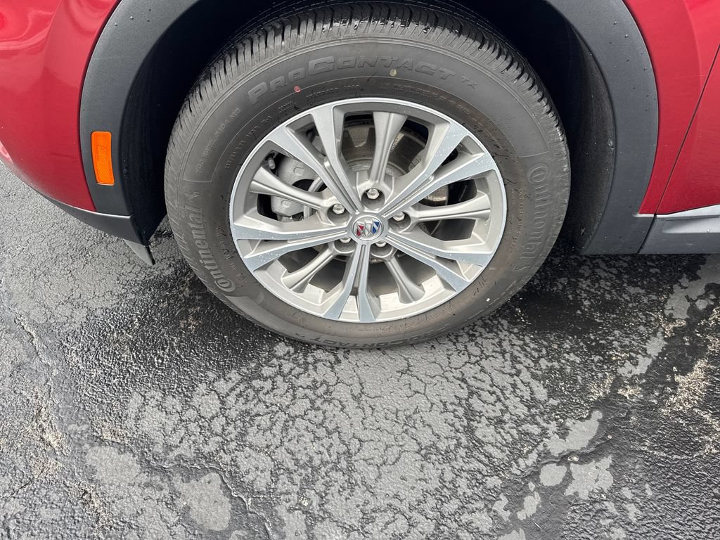 Used 2023 Buick Envision Preferred FWD image 2