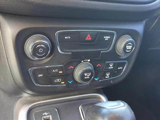 Used 2019 Jeep Compass Latitude w/ Popular Equipment Group FWD image 21