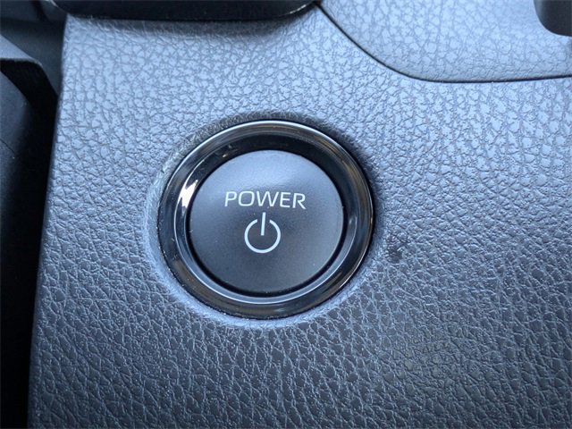 Used 2025 Toyota Camry LE image 27